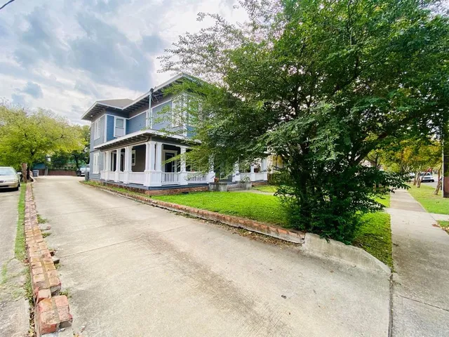 $1,395 | 4318 Junius Street, Unit 1, Dallas, TX 75246