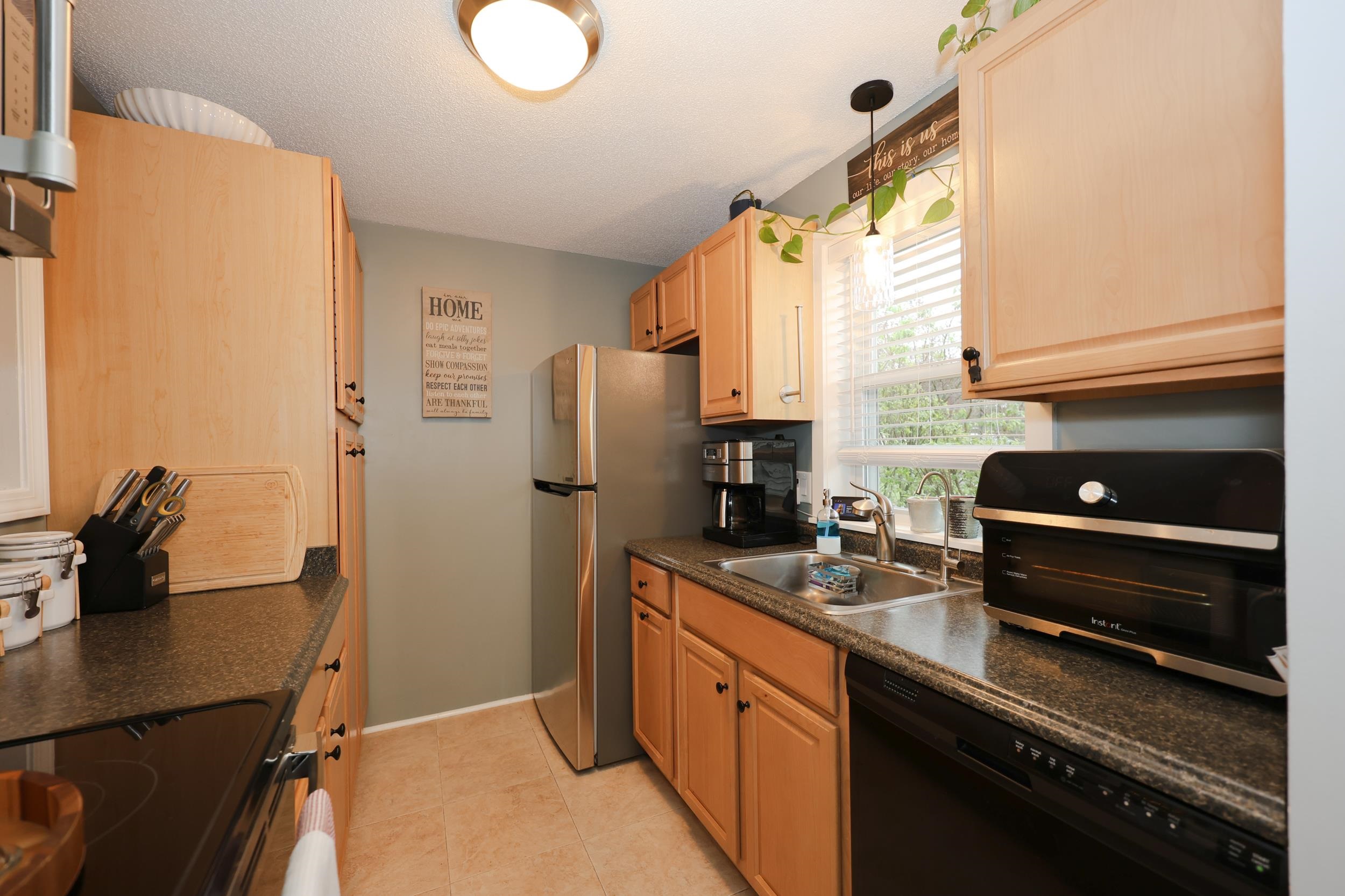 48 Modena Drive Concord, NH 03303 - Photo 6 of 28