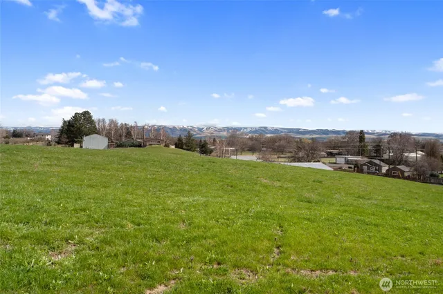 $550,000 | 94 Kerley Drive, Walla Walla, WA 99362