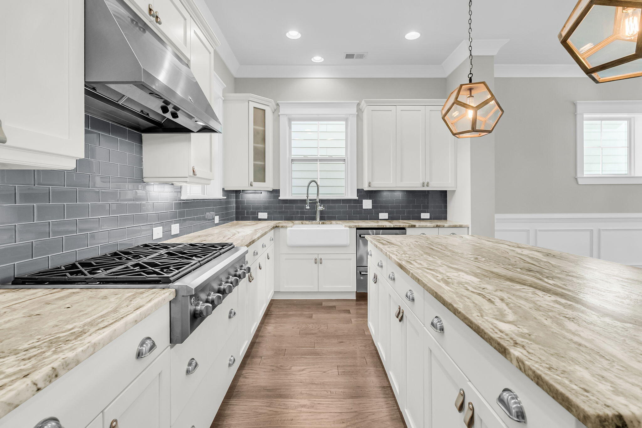 2552 Josiah Street Charleston, SC 29492 - Photo 12 of 42 Leathered Granite Counters