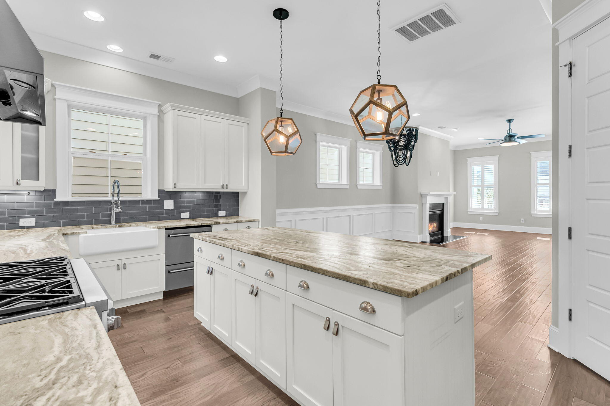 2552 Josiah Street Charleston, SC 29492 - Photo 13 of 42 Fabulous Entertaining Space