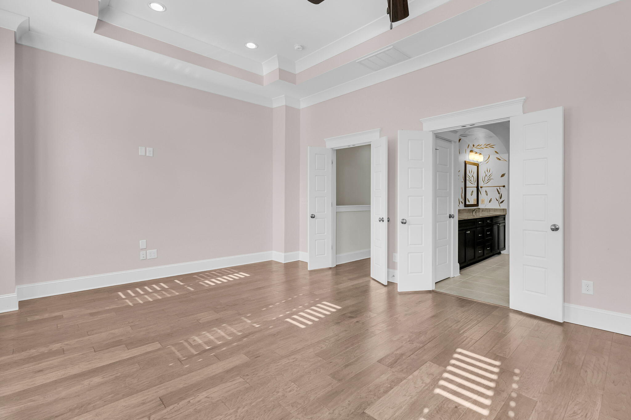 2552 Josiah Street Charleston, SC 29492 - Photo 23 of 42 Owners Suite