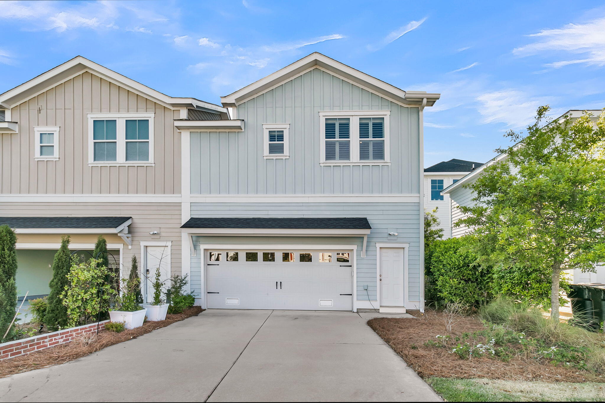 2552 Josiah Street Charleston, SC 29492 - Photo 40 of 42 Back Garage