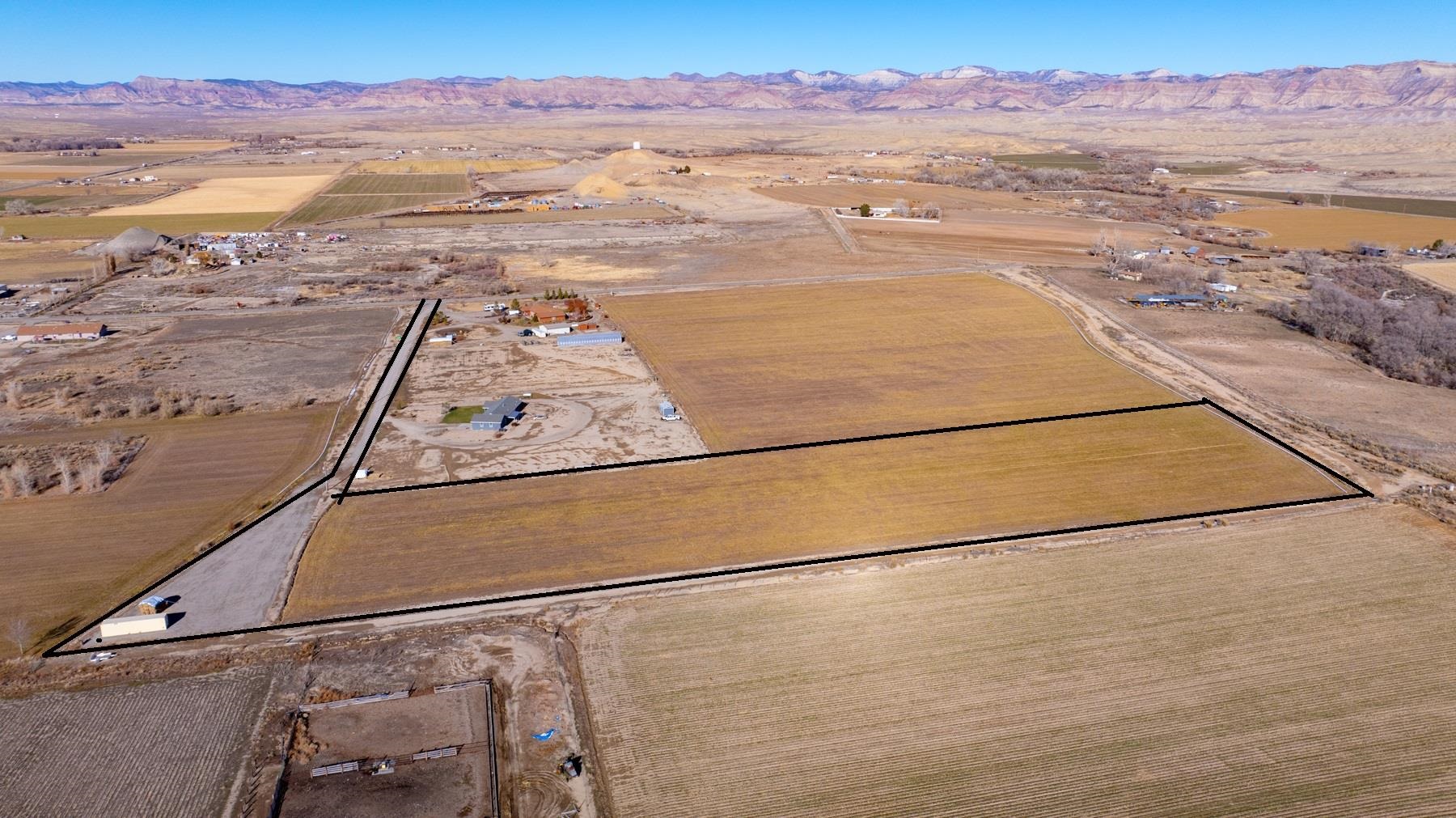 1835 O Road Fruita, CO 81521 - Photo 15 of 30 a view of an ocean and mountain