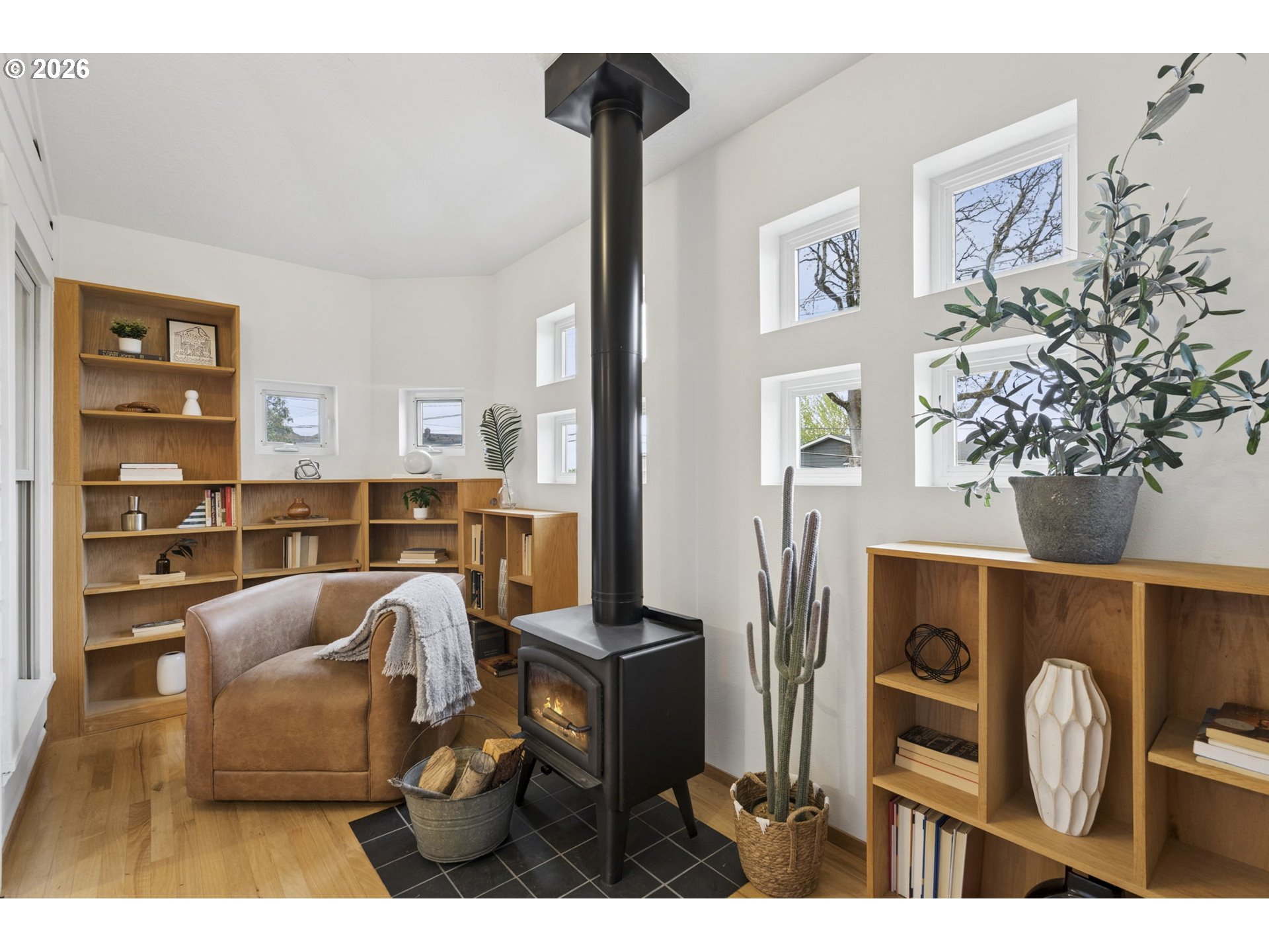 4217 Southwest View Point Terrace Portland, OR 97239 - Photo 11 of 48