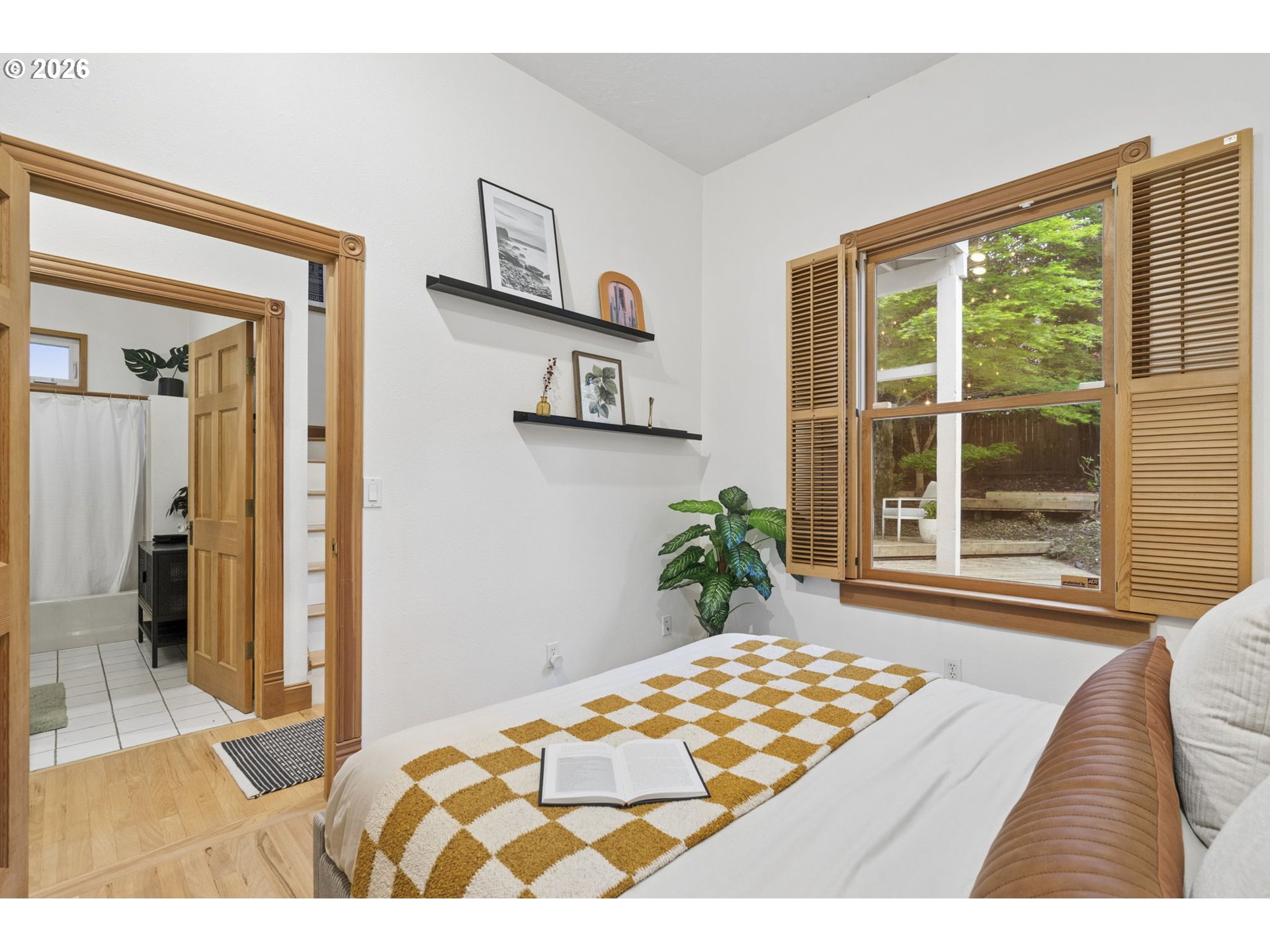 4217 Southwest View Point Terrace Portland, OR 97239 - Photo 19 of 48