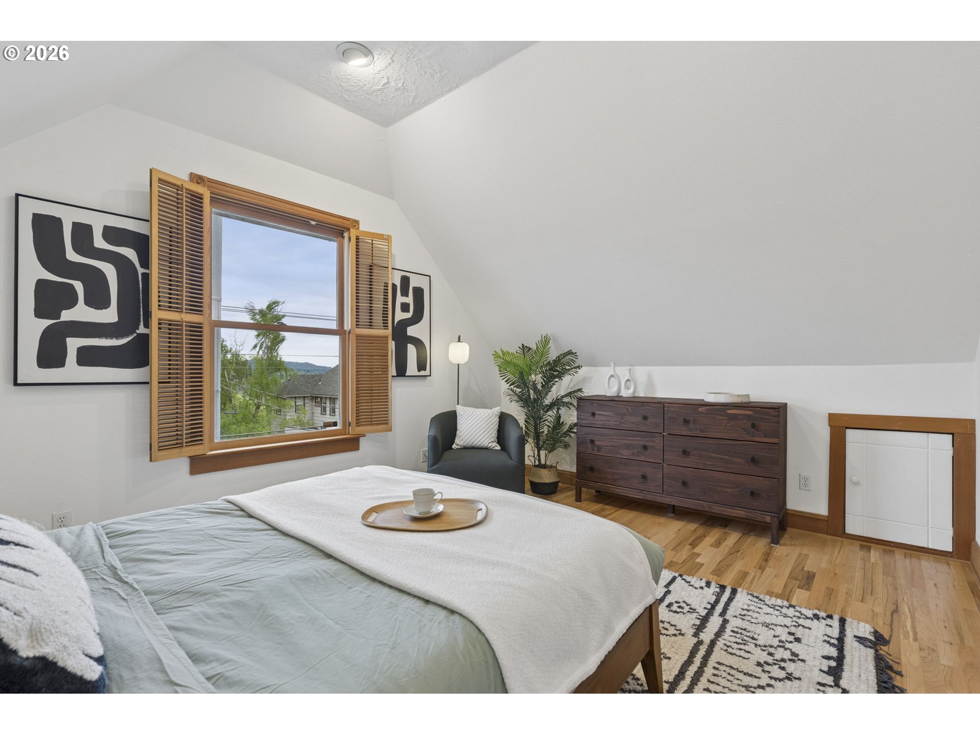4217 Southwest View Point Terrace Portland, OR 97239 - Photo 31 of 48