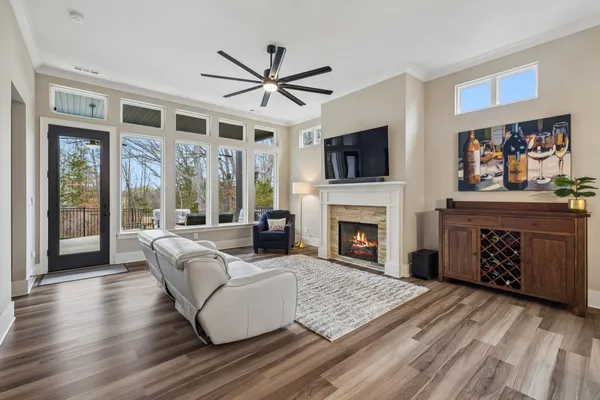 $599,900 | 2064 Neill Lane, White House, TN 37188