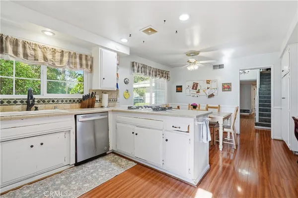 $1,125,000 | 10808 Des Moines Avenue, Porter Ranch, CA 91326