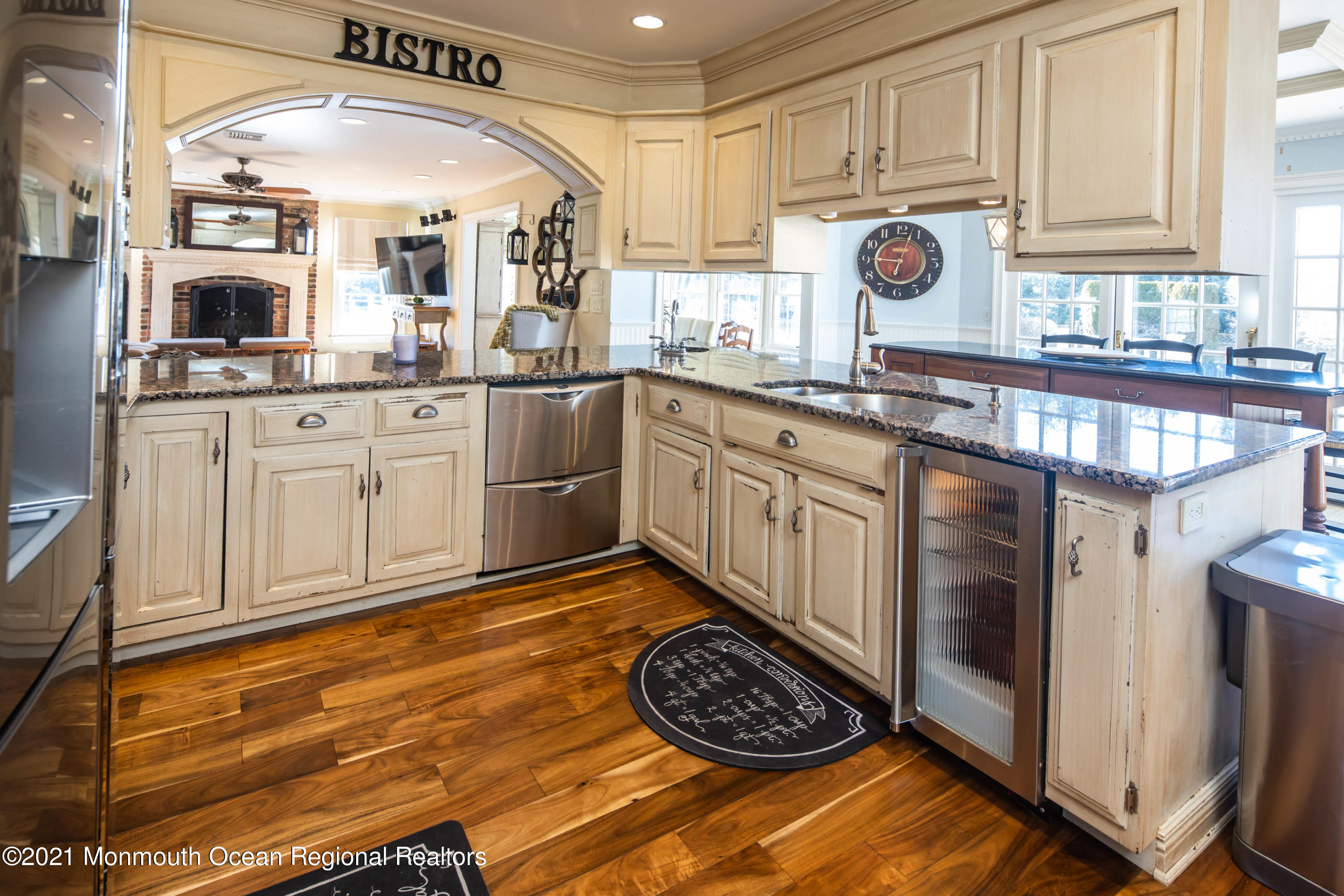 60 Hominy Hill Road Colts Neck, NJ 07722 - Photo 23 of 57 23_Kitchen-11