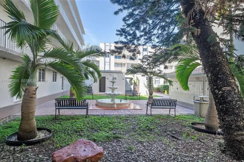 $245,000 | 10090 Northwest 80th Court, Unit 1540, Hialeah Gardens, FL 33016