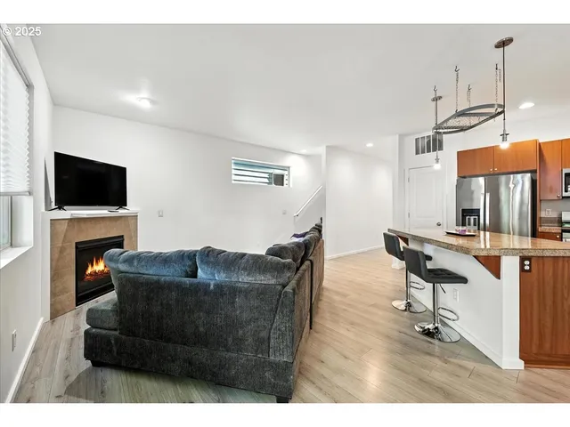 $455,000 | 7802 Southeast Sporri Lane, Unit 21, Milwaukie, OR 97267