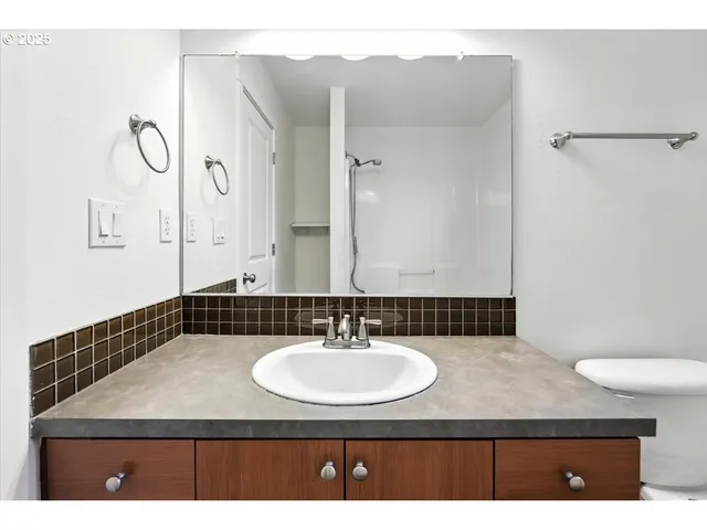 $455,000 | 7802 Southeast Sporri Lane, Unit 21, Milwaukie, OR 97267