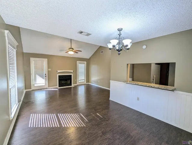 $1,325 | 11011 Cal Road, Unit 48, St. George, LA 70809