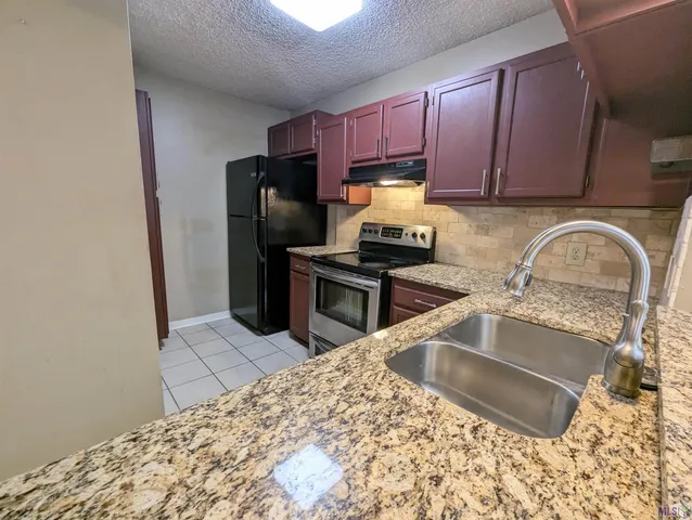 $1,325 | 11011 Cal Road, Unit 48, St. George, LA 70809