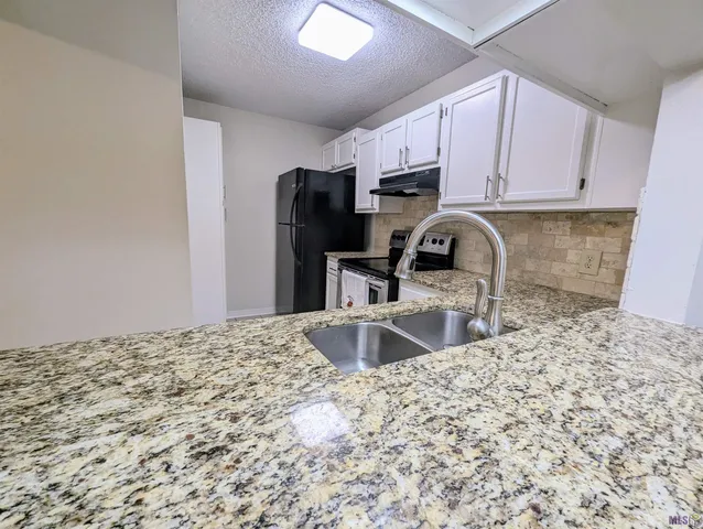 $1,325 | 11011 Cal Road, Unit 48, St. George, LA 70809