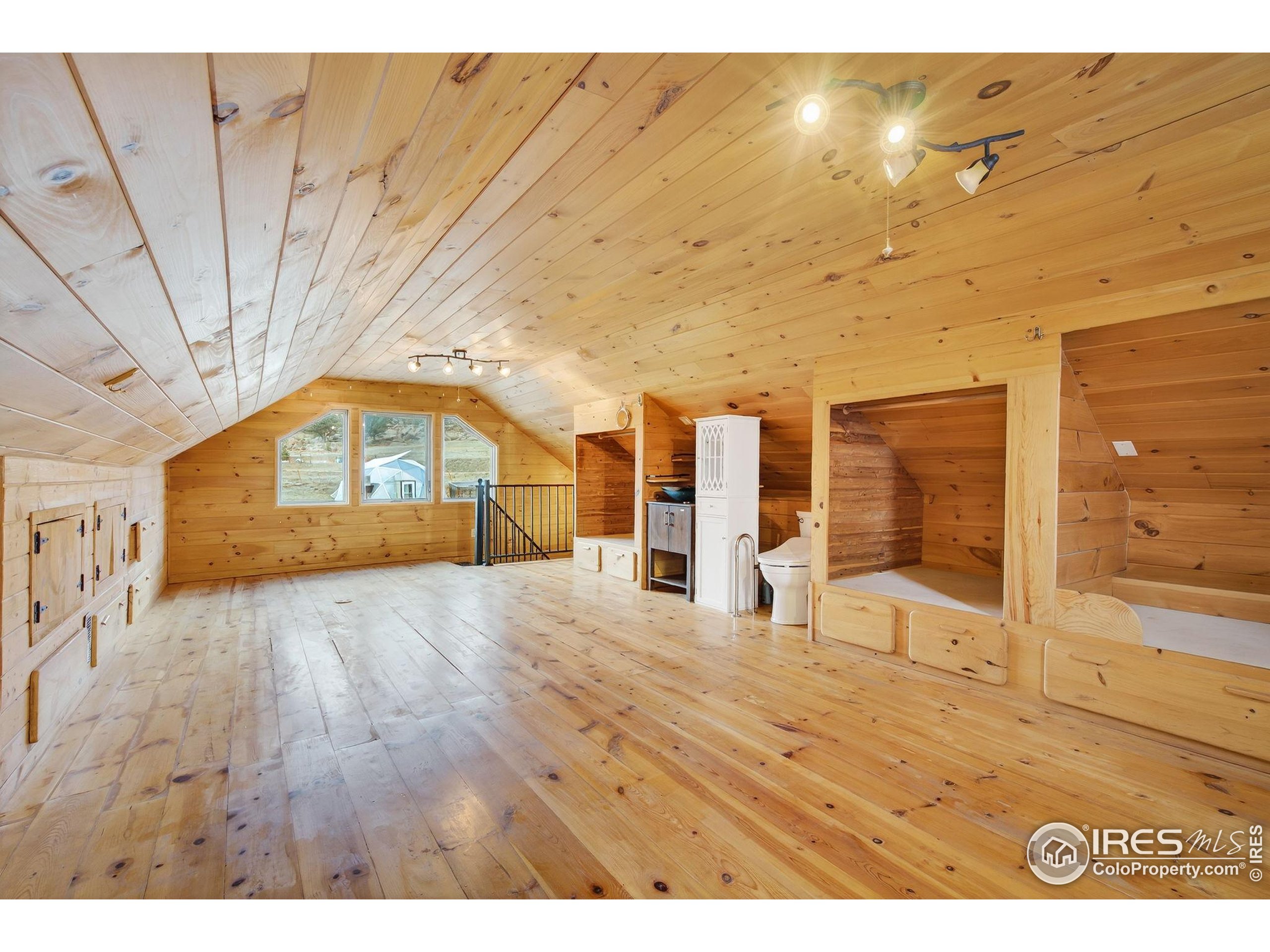 2848 Slater Creek Road Guffey, CO 80820 - Photo 18 of 50 a view of an empty room