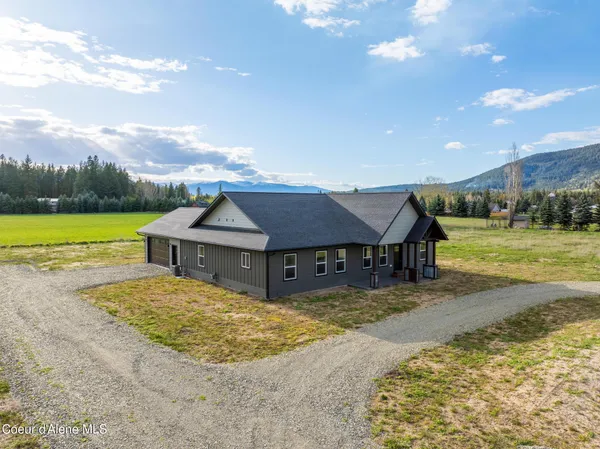 $549,000 | 454 South Division Street, Moyie Springs, ID 83845