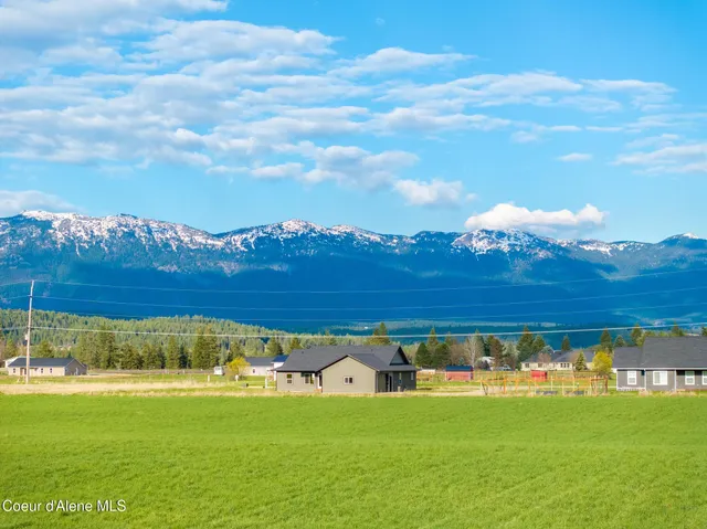 $549,000 | 454 South Division Street, Moyie Springs, ID 83845
