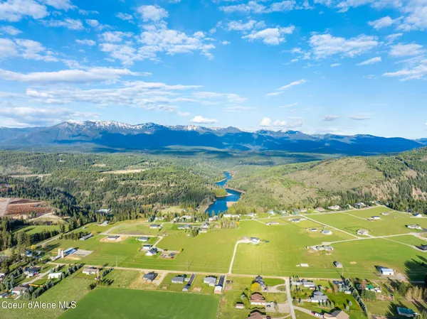 $549,000 | 454 South Division Street, Moyie Springs, ID 83845