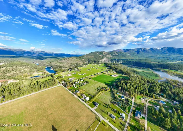 $549,000 | 454 South Division Street, Moyie Springs, ID 83845