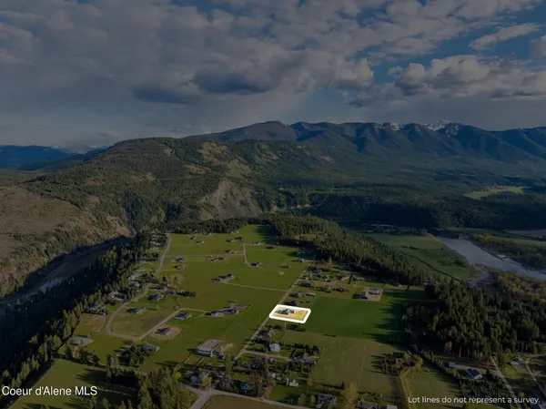 $549,000 | 454 South Division Street, Moyie Springs, ID 83845