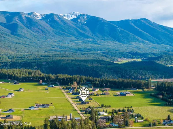 $549,000 | 454 South Division Street, Moyie Springs, ID 83845