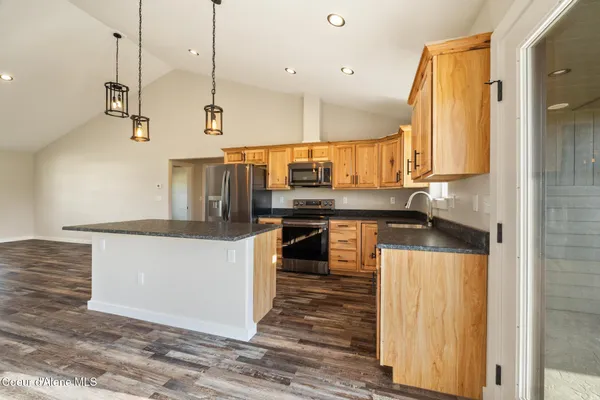 $549,000 | 454 South Division Street, Moyie Springs, ID 83845