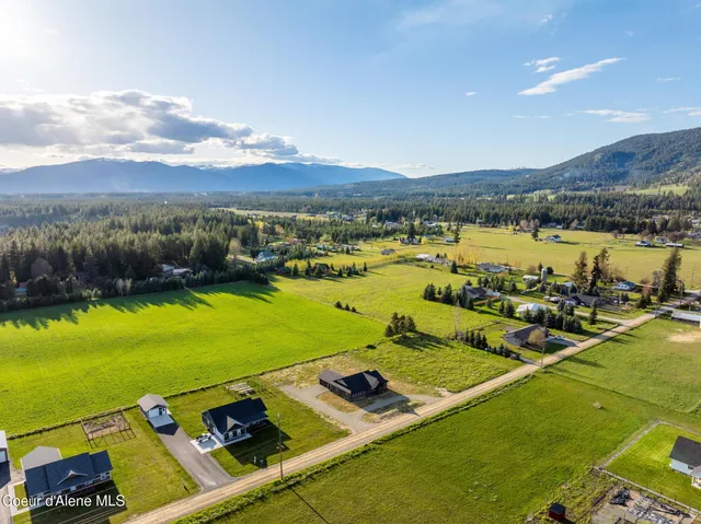 $549,000 | 454 South Division Street, Moyie Springs, ID 83845