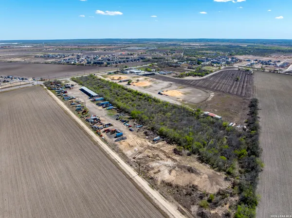 $305,000 | 12425 Somerset Road, Von Ormy, TX 78073