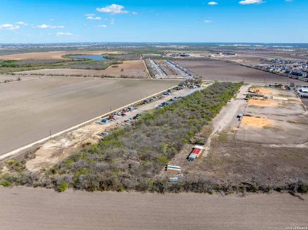 $305,000 | 12425 Somerset Road, Von Ormy, TX 78073