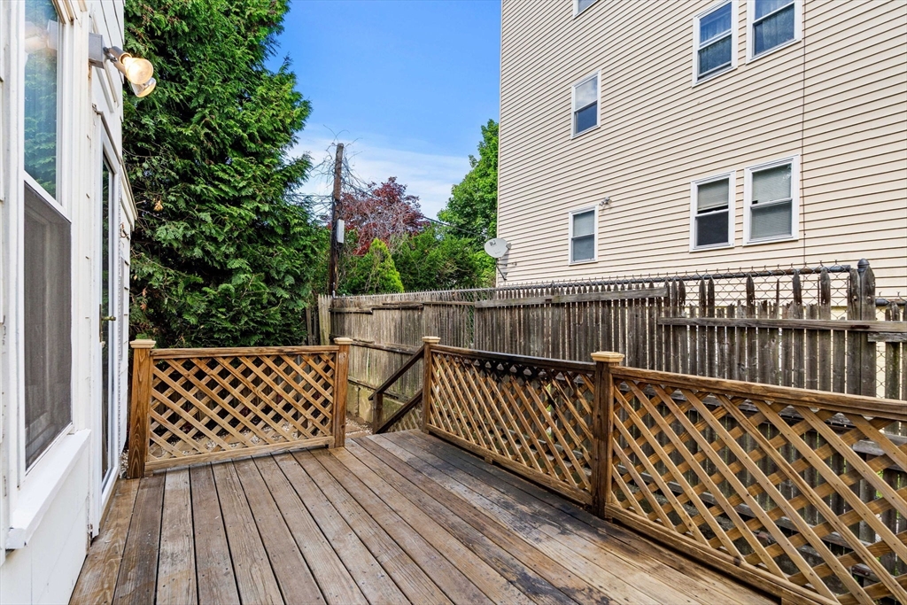 47 Elliott Street Beverly, MA 01915 - Photo 30 of 39