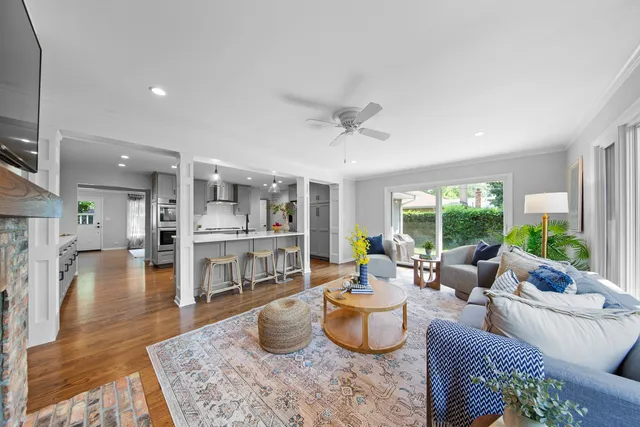 $849,000 | 240 Riverside Drive, Northfield, IL 60093