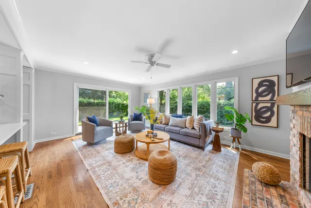 $849,000 | 240 Riverside Drive, Northfield, IL 60093