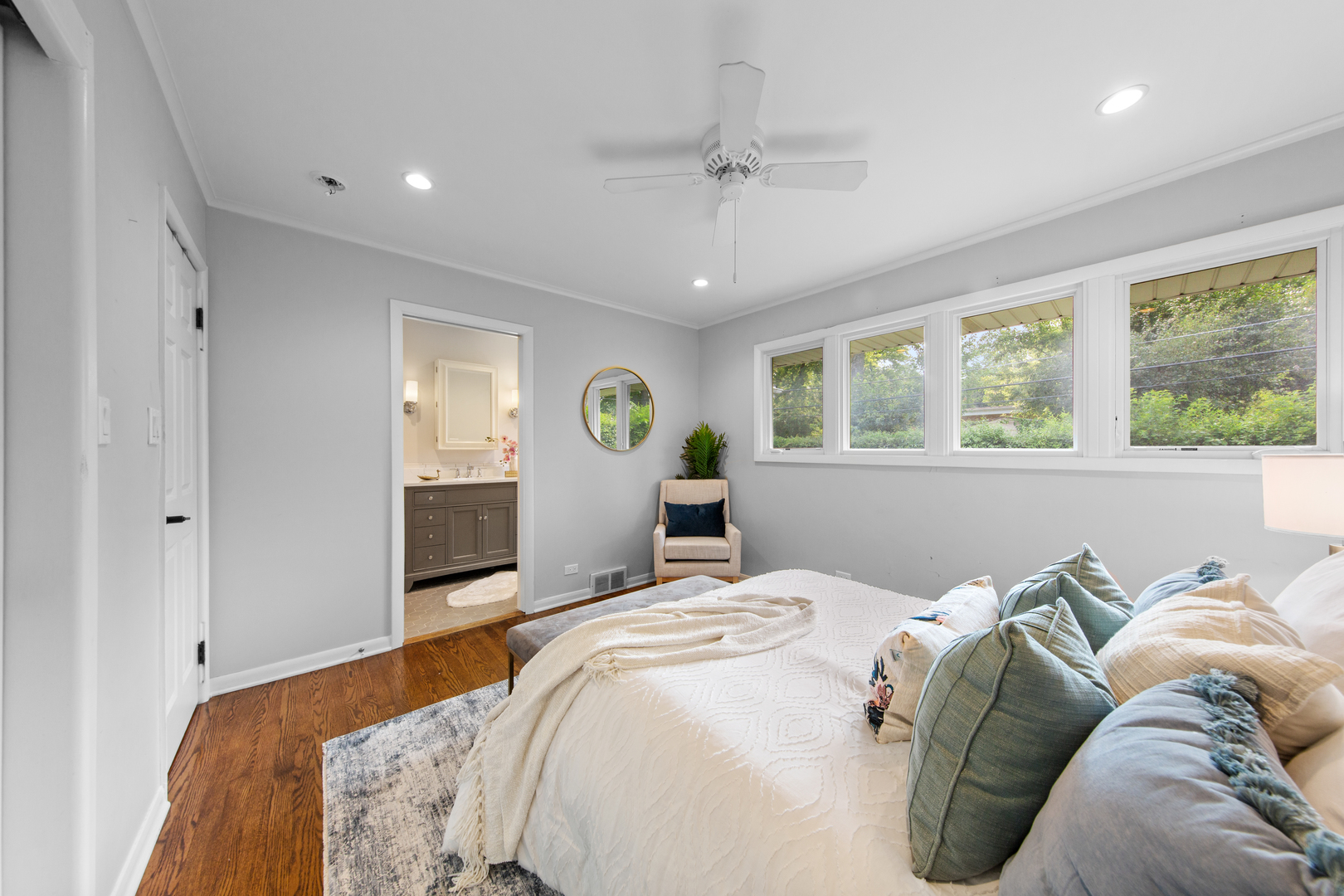 240 Riverside Drive Northfield, IL 60093 - Photo 24 of 36