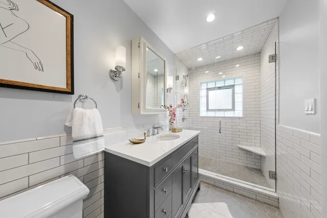 $849,000 | 240 Riverside Drive, Northfield, IL 60093