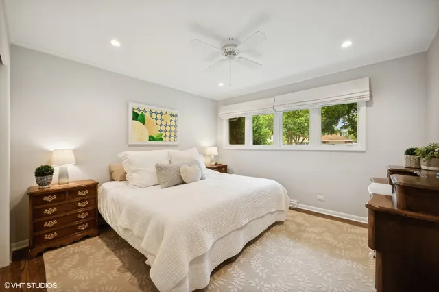 $849,000 | 240 Riverside Drive, Northfield, IL 60093