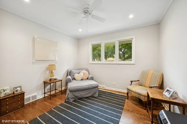 $849,000 | 240 Riverside Drive, Northfield, IL 60093