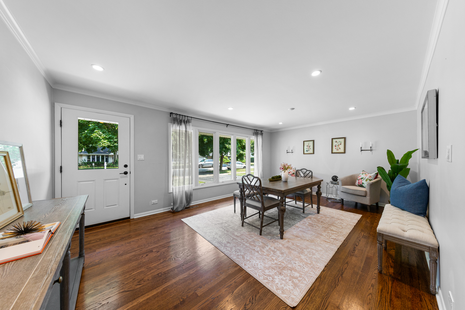 240 Riverside Drive Northfield, IL 60093 - Photo 4 of 36