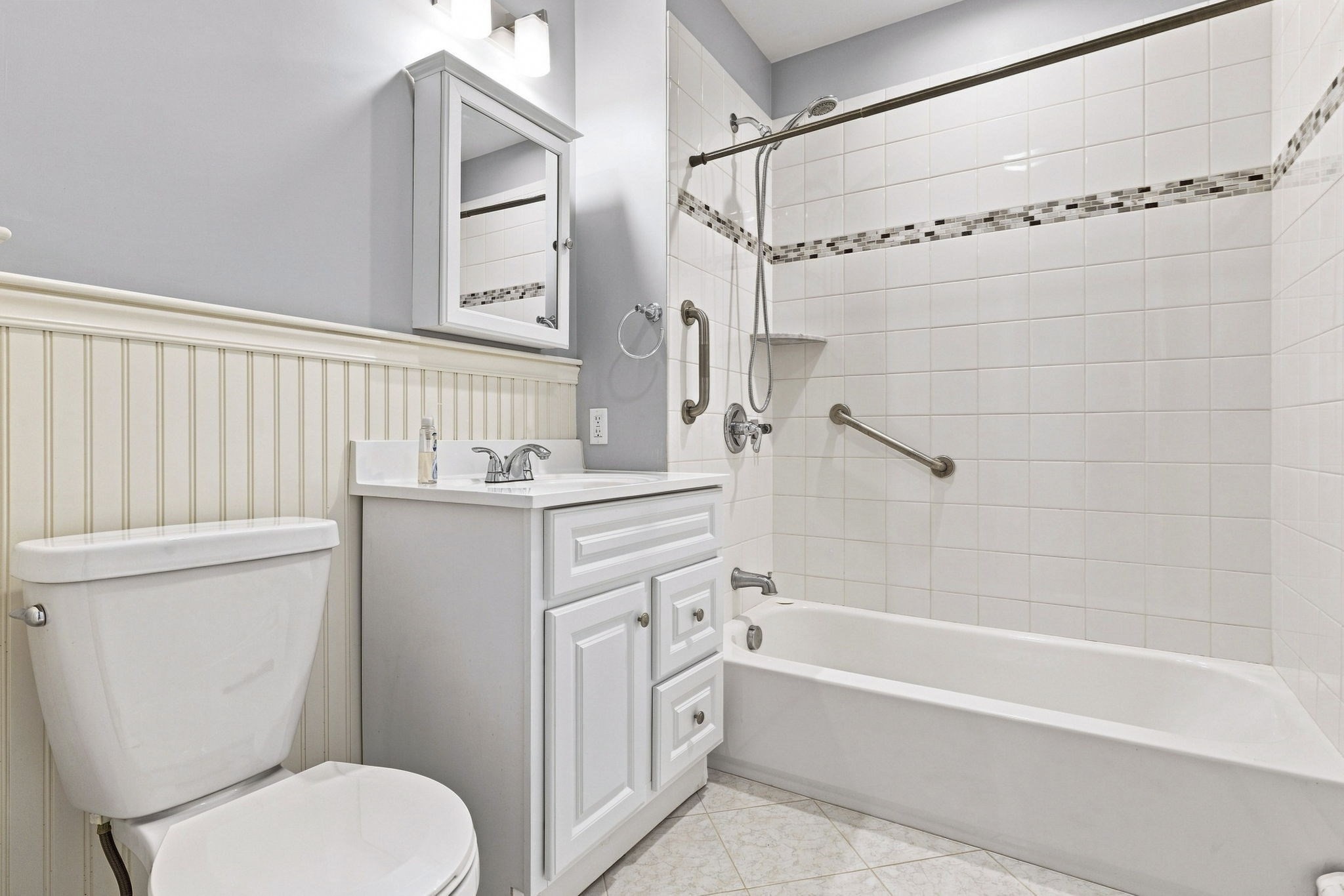 16 Usher Road Medford, MA 02155 - Photo 10 of 28 Gallery Image 10
