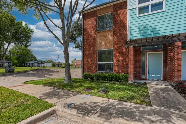 $290,000 | 107 North Merrill Avenue, Duncanville, TX 75116