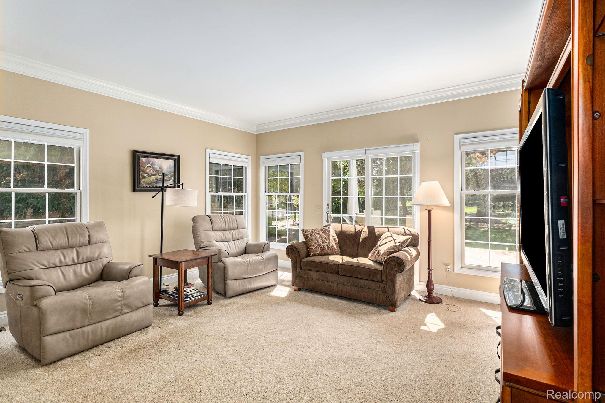 4047 Pine Ridge Court Fenton, MI 48430 - Photo 6 of 31