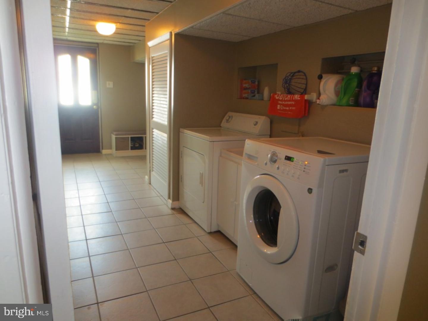 7004 Cardin Road Philadelphia, PA 19128 - Photo 18 of 22 Gallery Image 18