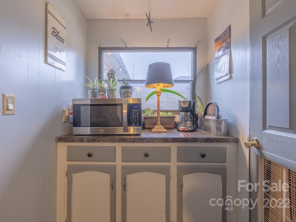 354 Reeves Cove Road Candler, NC 28715 - Photo 13 of 24 Gallery Image 13