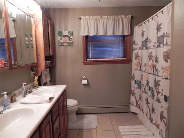 101 Bacon Road Palmer, MA 01069 - Photo 16 of 24