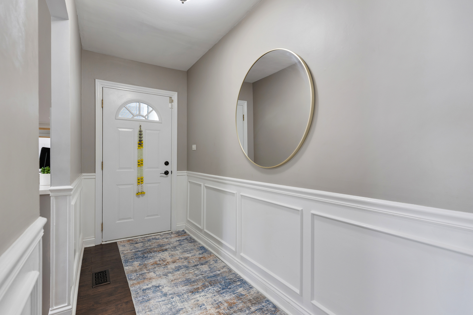 1850 Pierce Road Hoffman Estates, IL 60169 - Photo 3 of 25