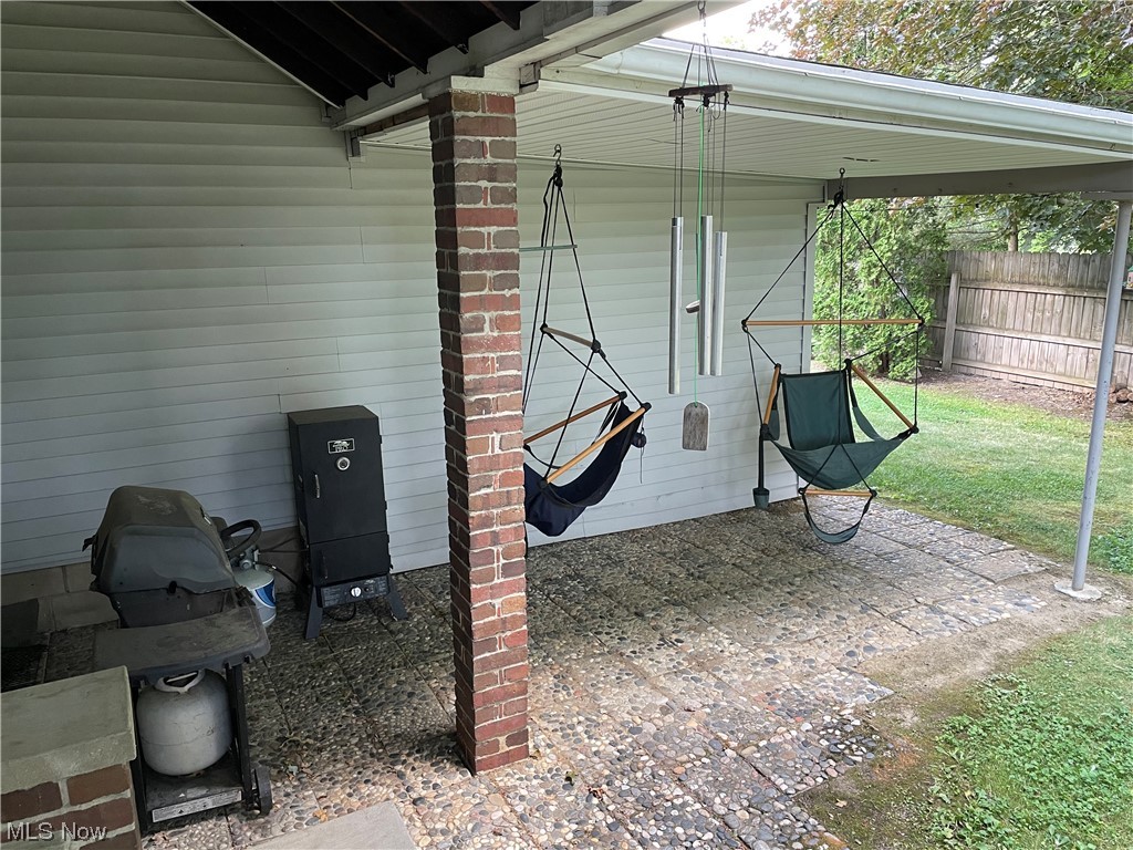 2661 South Raccoon Road Austintown, OH 44511 - Photo 30 of 35 Back Patio