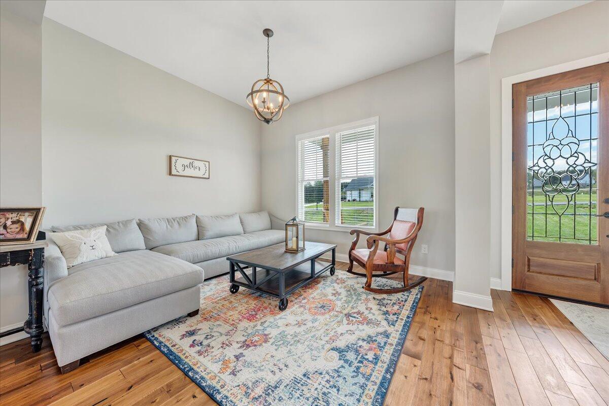 198 Thornblade Way Blue Ridge, VA 24064 - Photo 6 of 78 Entry