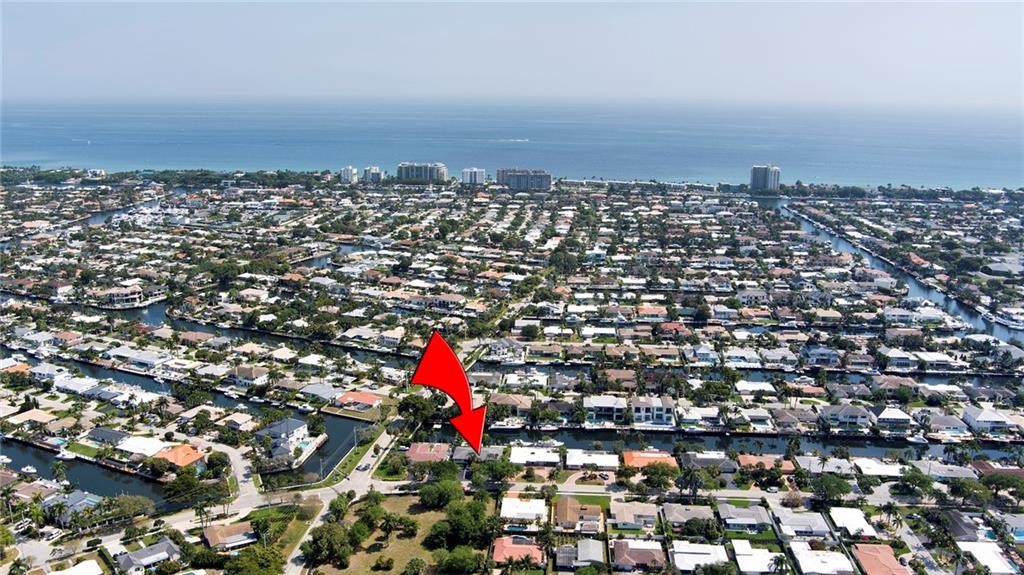 3860 Northeast 23rd Avenue Lighthouse Point, FL 33064 - Photo 7 of 33 a city view