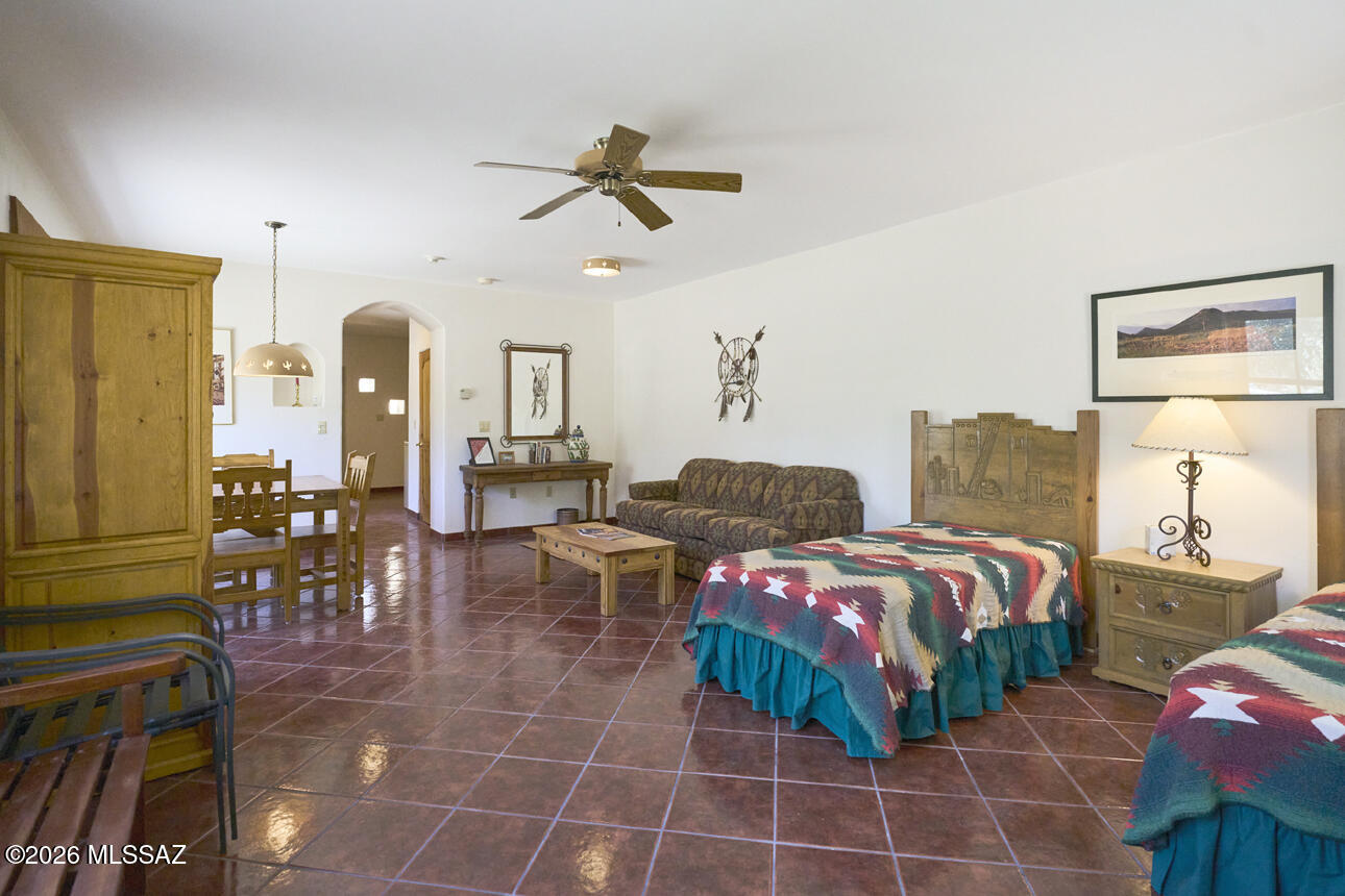 14075 South Sunglow Road Pearce, AZ 85625 - Photo 34 of 42 L_Guest 1